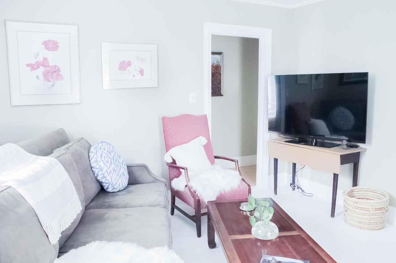 Honeysuckle Suite Apartment In Downtown Rockland ภายนอก รูปภาพ